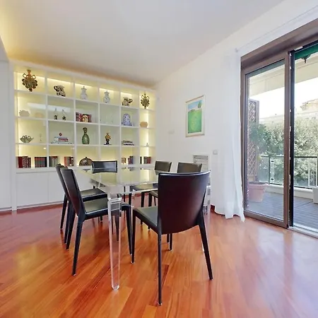 Residenza Belvedere Luxuryaparment-pool&balcony-jacuzzi-aircond-wifi * Rome