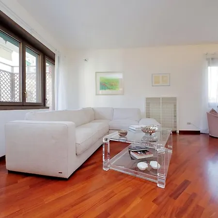 Residenza Belvedere Luxuryaparment-pool&balcony-jacuzzi-aircond-wifi Apartment Rome
