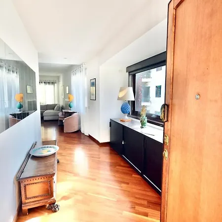 Residenza Belvedere Luxuryaparment-pool&balcony-jacuzzi-aircond-wifi Rome