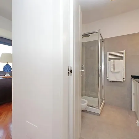 Residenza Belvedere Luxuryaparment-pool&balcony-jacuzzi-aircond-wifi Apartment